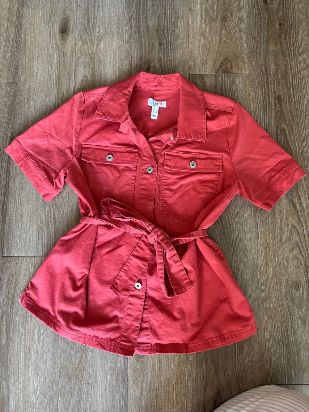 d & co. Coral/ red Short-Sleeve Button-Front Shirt with Waist Tie